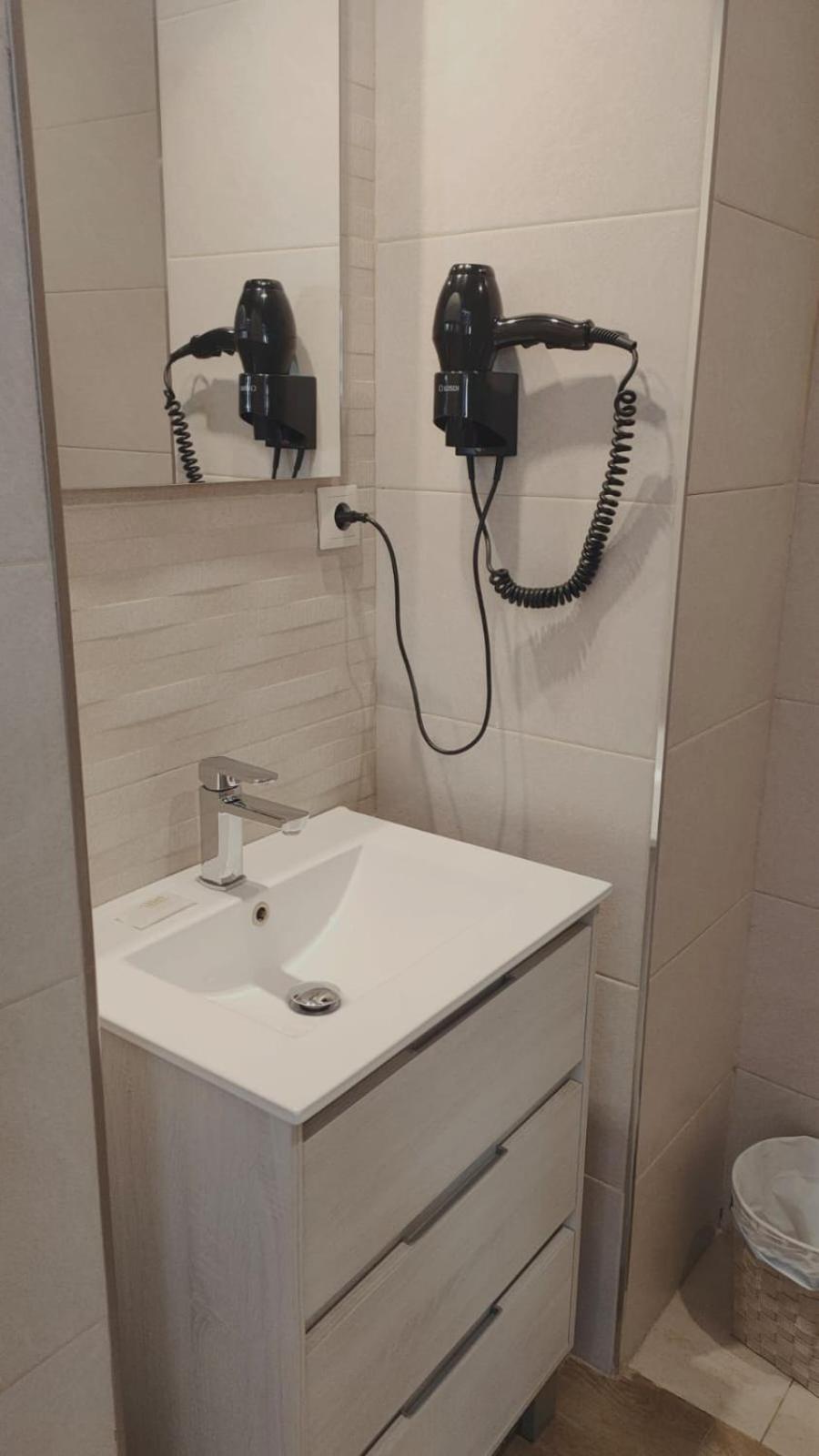 Hostal Poeta Machado Baeza Esterno foto